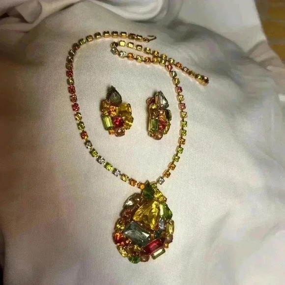 Juliana Jewelry - JULIANA Delizza & Elster Studio Girl Heirloom Parure Choker Necklace & Earrings